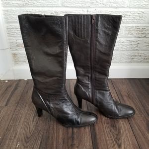 Real Leather True 90s Vintage Tall Black Boots